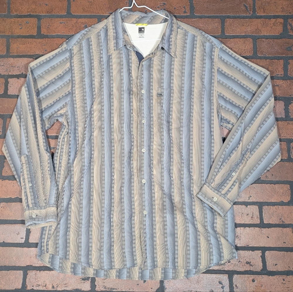 The North Face Men's L Striped Button-Up Vintage‎ Style